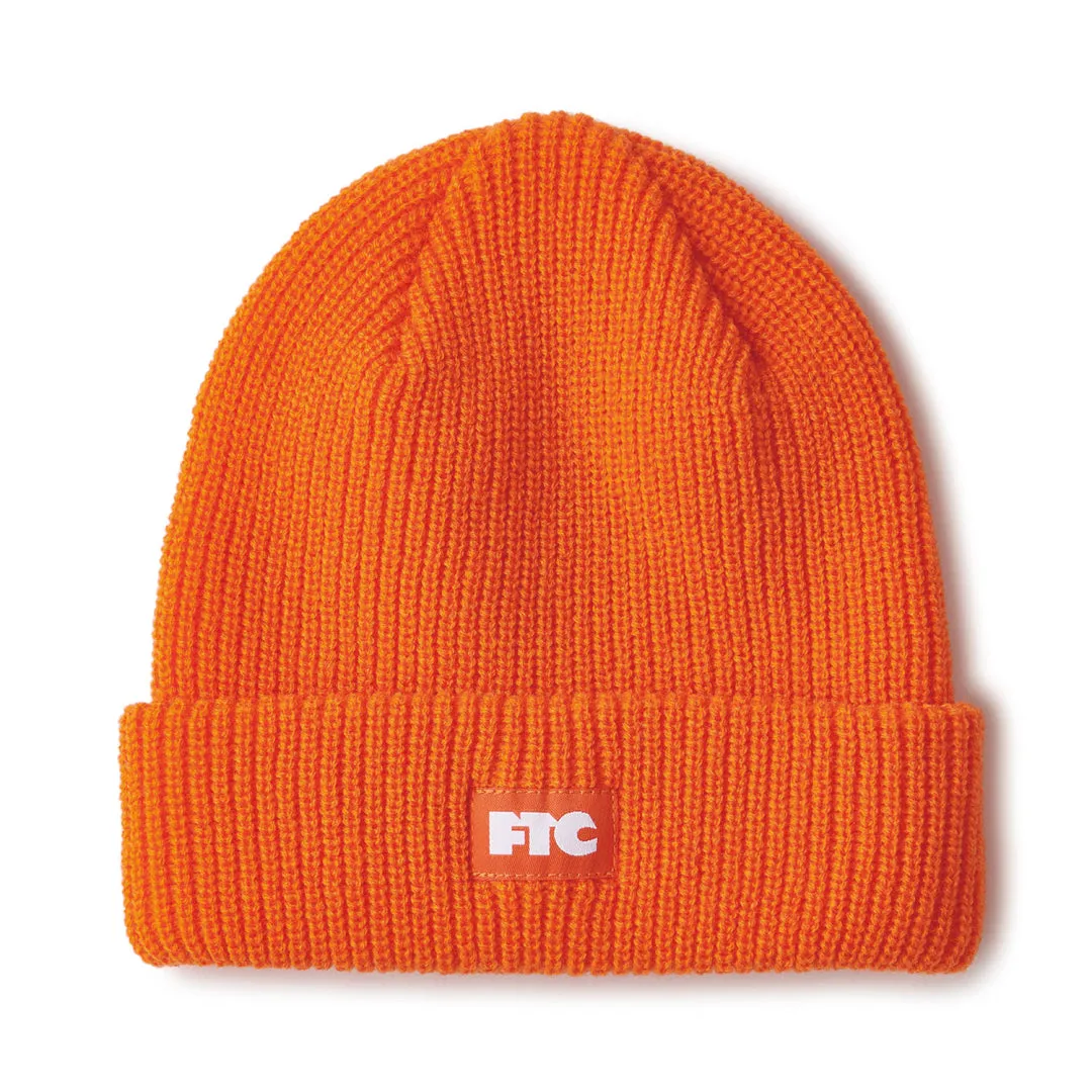BOX LOGO BEANIE