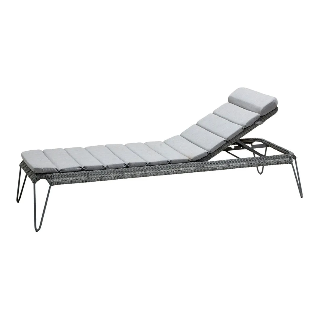 Breeze Sunbed