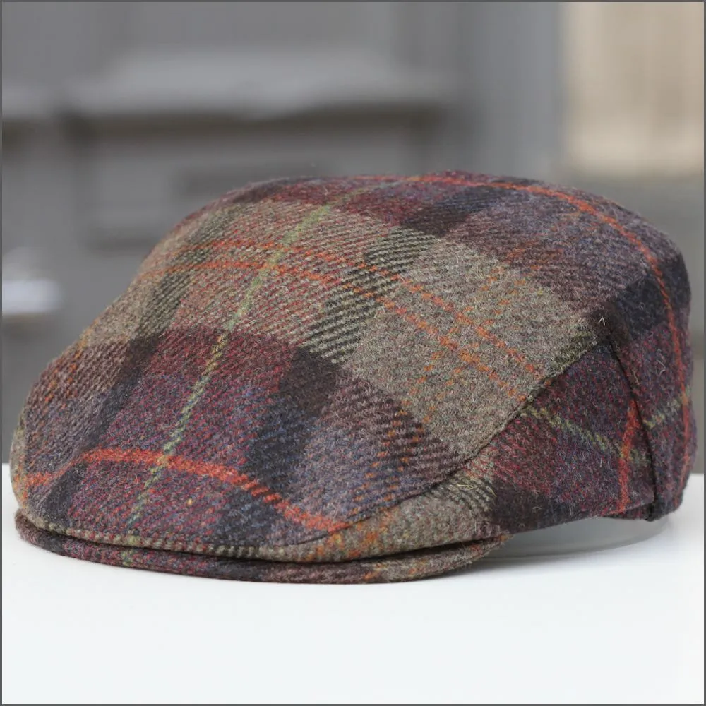 Cambridge Wine Check Cap 