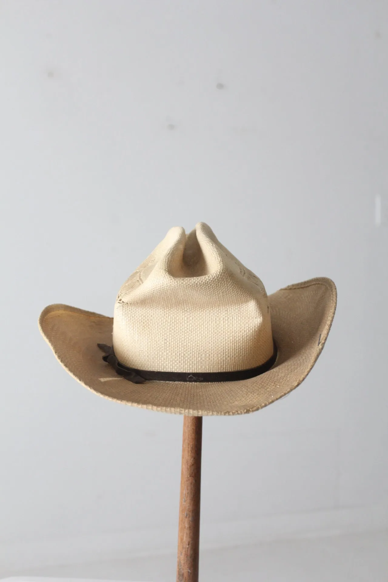vintage Rockmount distressed straw cowboy hat